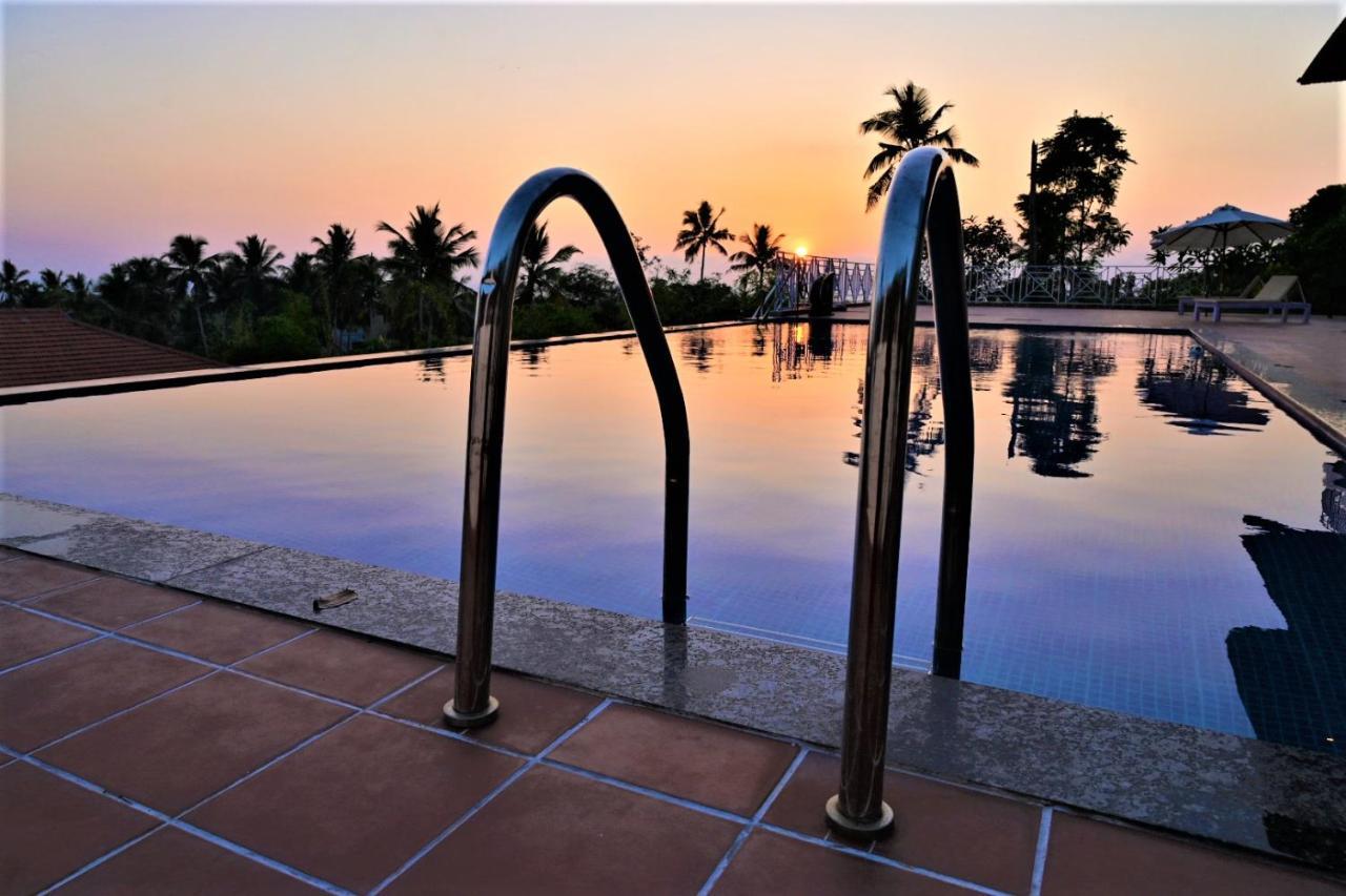 Aadisaktthi Leisure Resort, Kovalam Thiruvananthapuram Zewnętrze zdjęcie