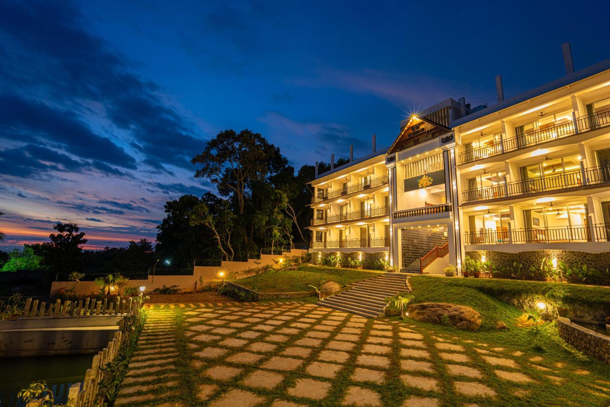 Aadisaktthi Leisure Resort, Kovalam Thiruvananthapuram Zewnętrze zdjęcie