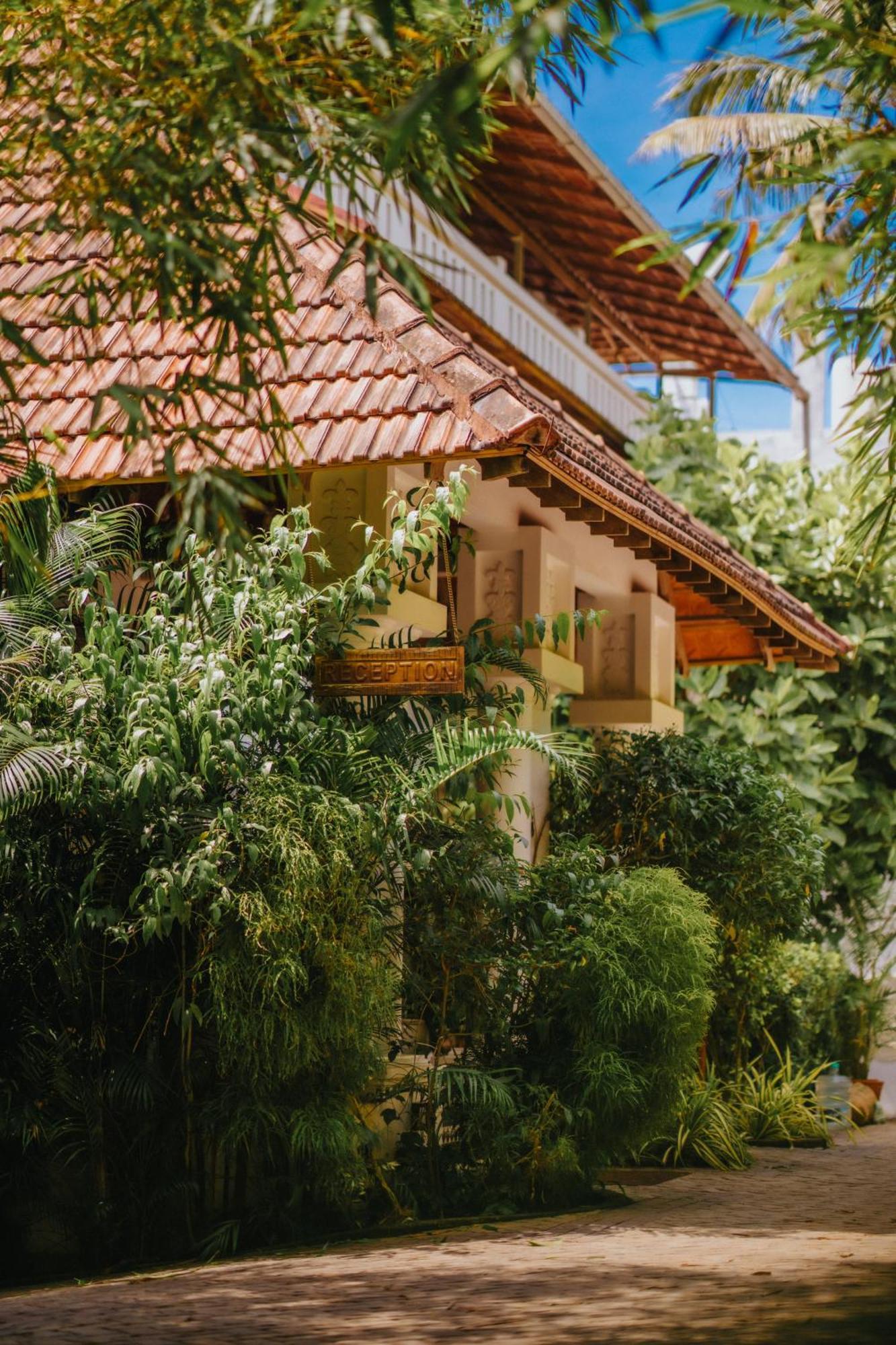 Aadisaktthi Leisure Resort, Kovalam Thiruvananthapuram Zewnętrze zdjęcie