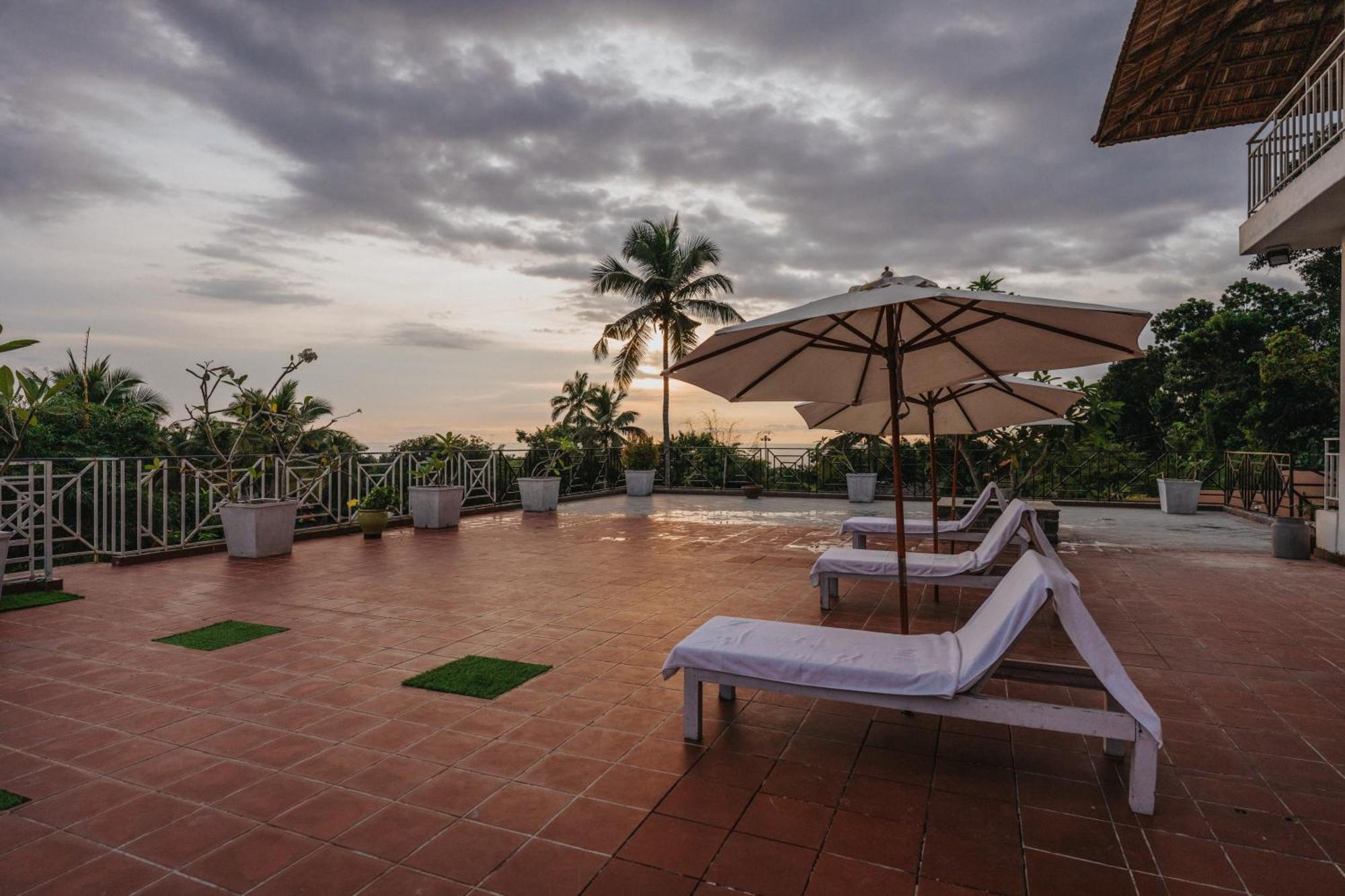 Aadisaktthi Leisure Resort, Kovalam Thiruvananthapuram Zewnętrze zdjęcie