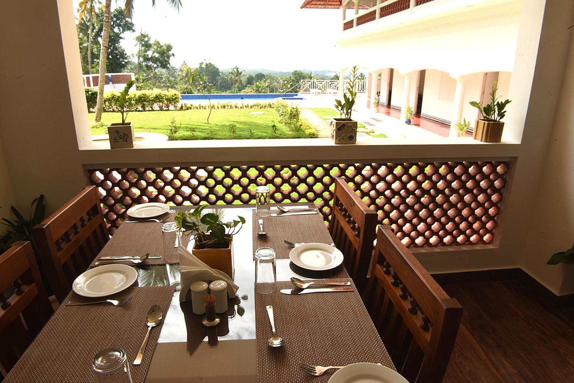 Aadisaktthi Leisure Resort, Kovalam Thiruvananthapuram Zewnętrze zdjęcie