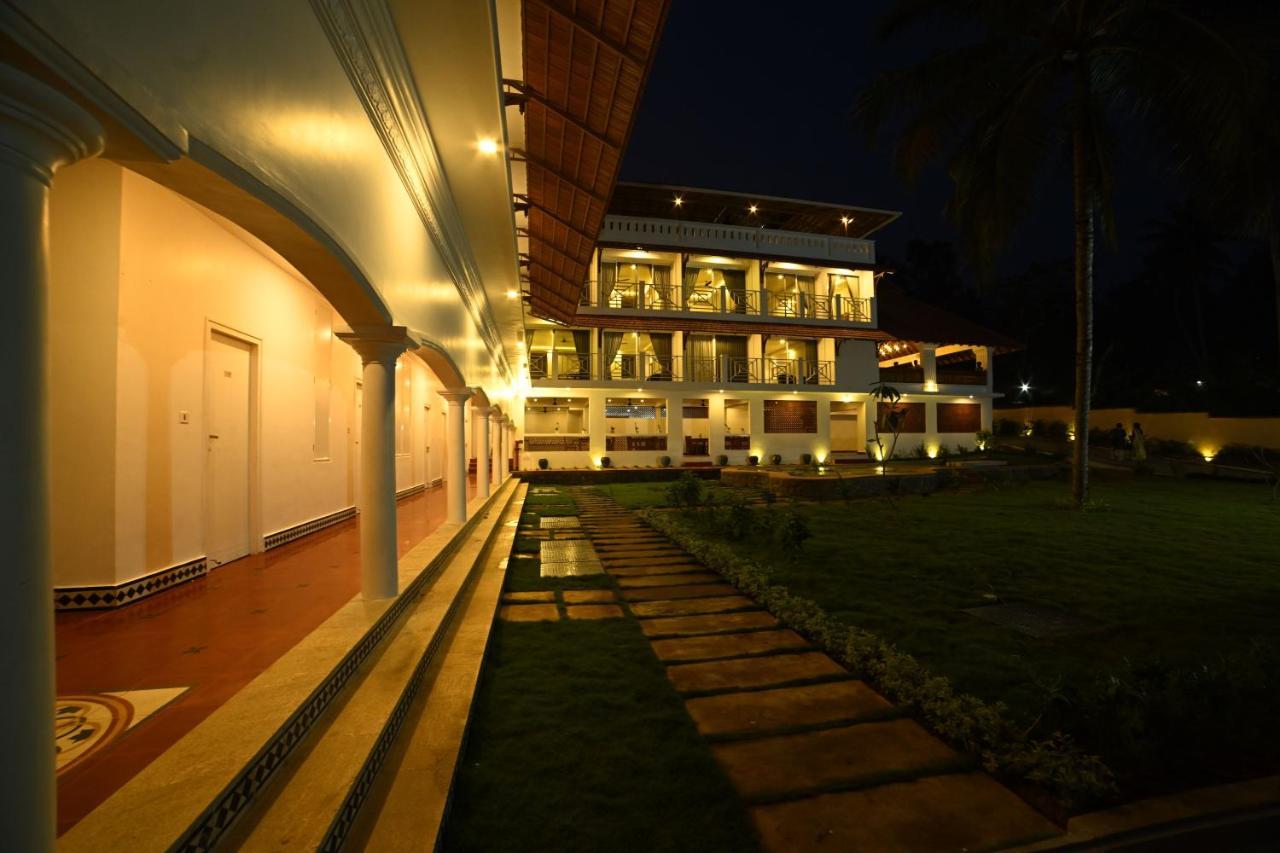Aadisaktthi Leisure Resort, Kovalam Thiruvananthapuram Zewnętrze zdjęcie